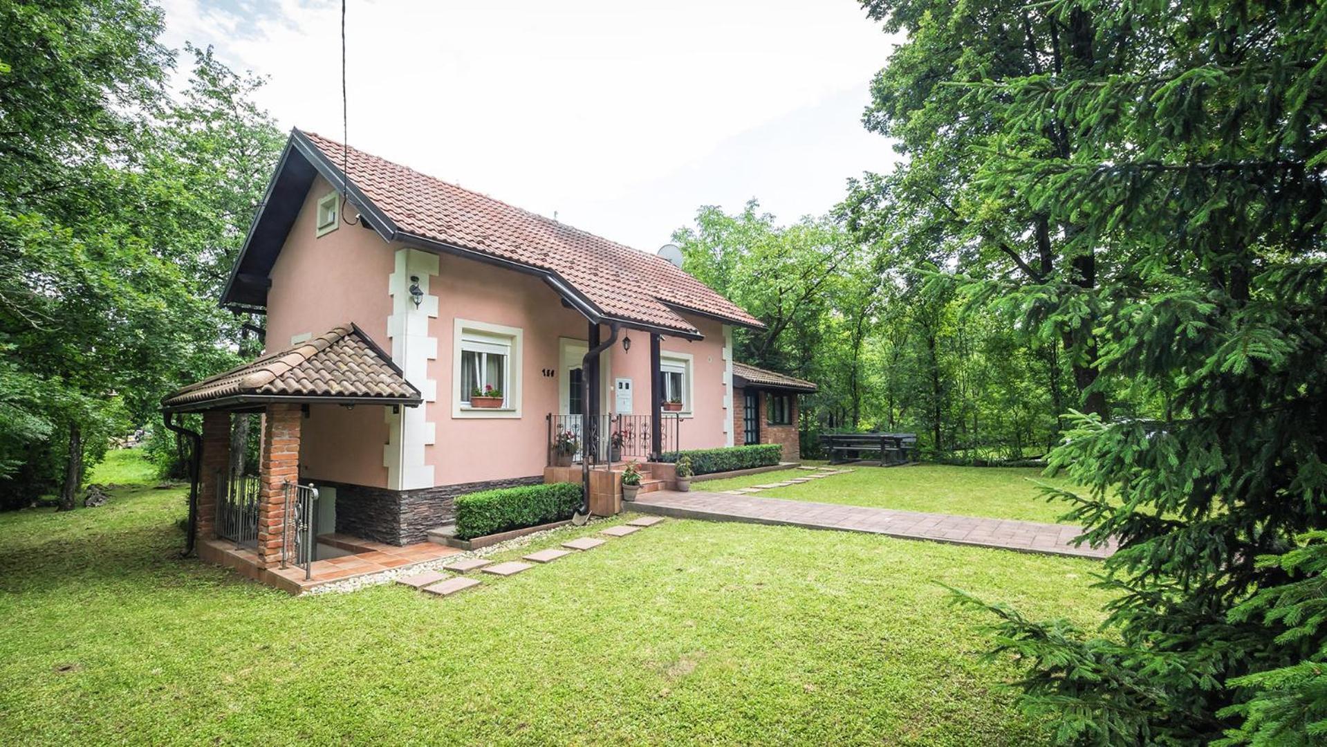 Nika Hotel Čatrnja Exterior foto